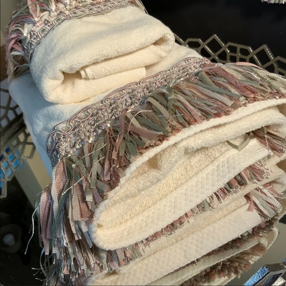 New Ivory Towel Set 4 piece Elegant Braid Fringe Home Pastel Colors #N - Picture 3 of 8